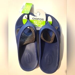 OOFOS Original Recovery Sandals in blu Moisture & Bacteria Resistant M9 W11- New